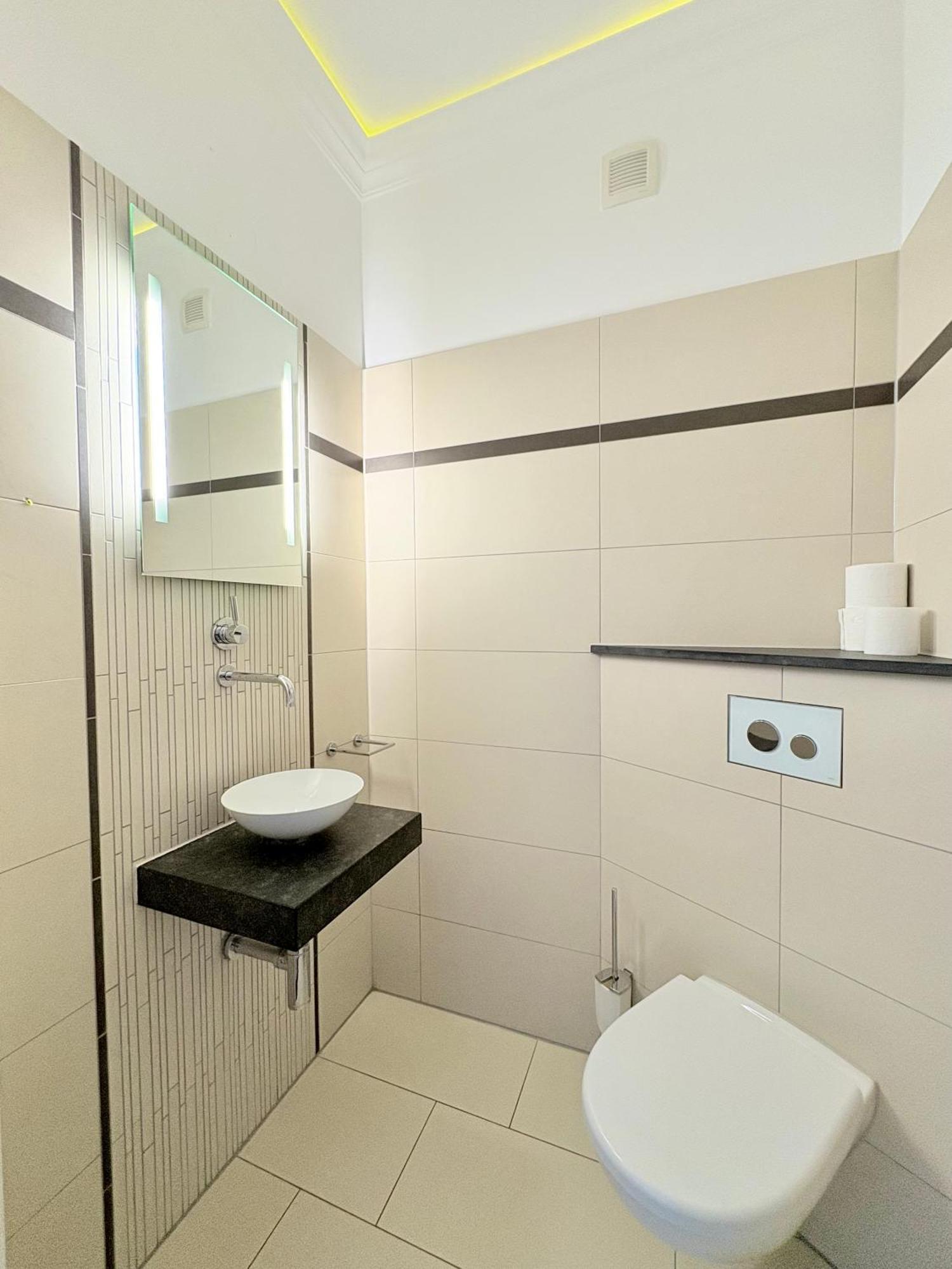 Stylische Messewohnung Mit Garten & Parkplatz * Hannover